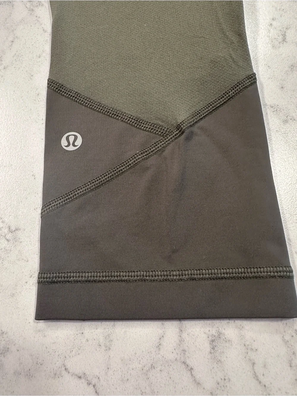 lululemon athletica Olive Green High-Rise Leggings - Picture 3 of 6